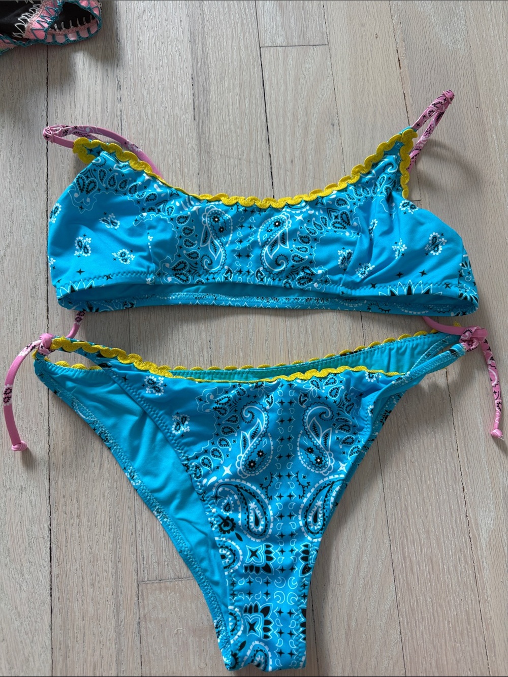 BNWOT MC2 Saint Barth Turquoise Paisley Bikini with Yellow Trim and Pink Ties